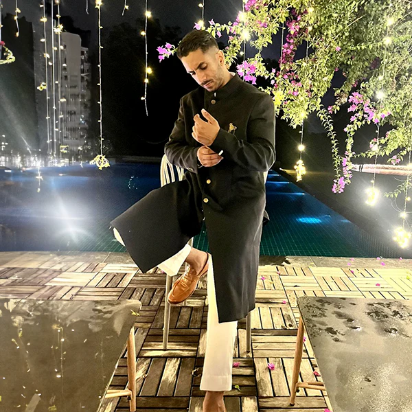 junaid 6c50d875 be91 4670 b89a d082bf390d24